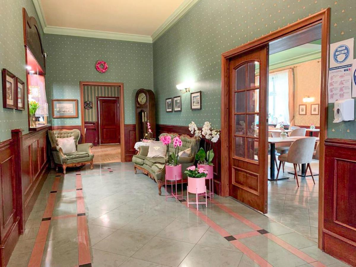Villa Antica Kudowa Zdroj Luaran gambar